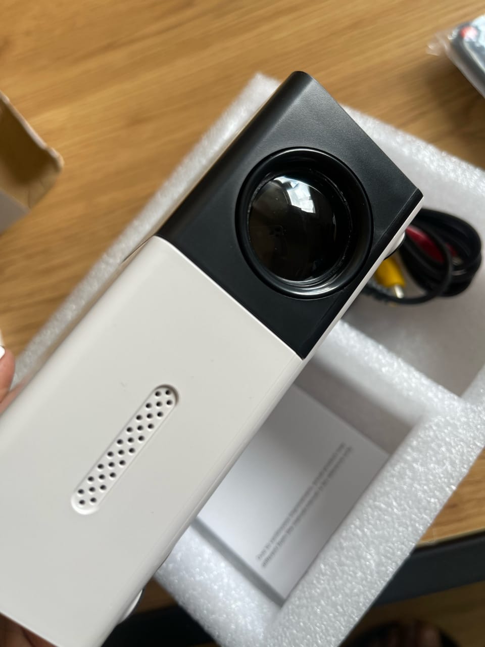 NeedFinds™ Mini - Projector